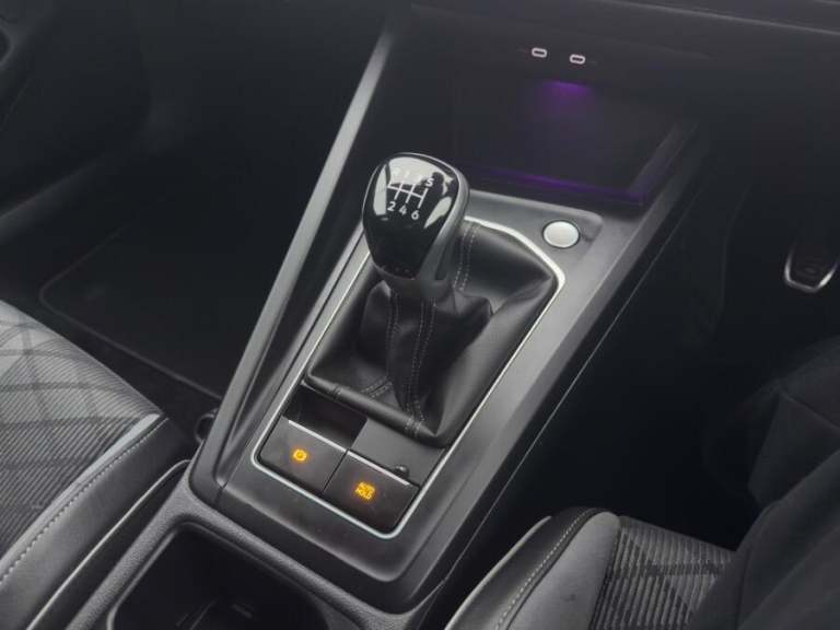 2022 Volkswagen Golf 1.5 TSI R-Line Hatchback 5dr Petrol Manual Euro 6 (s/s) (150 ps) HATCHBACK P...