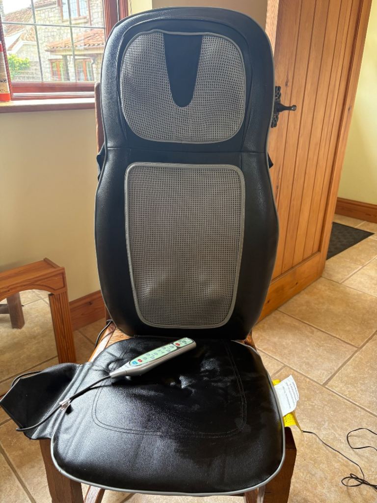 Homedics Shiatsu 2-in-1 Back and Shoulder Massaging Cushion