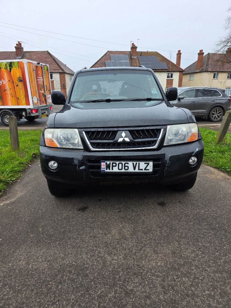 Mitsubishi Shogun 2006 Automatic – Leather, Reverse Camera, Parking Sensors – Bargain Price