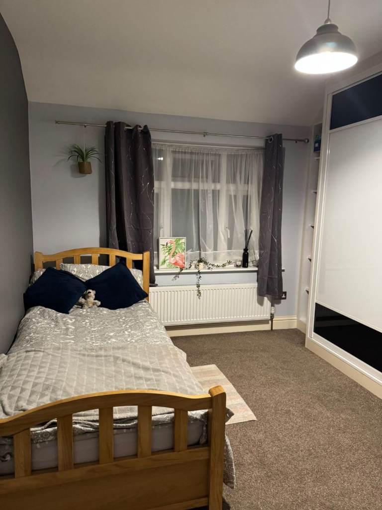Double Room to Rent Heathrow