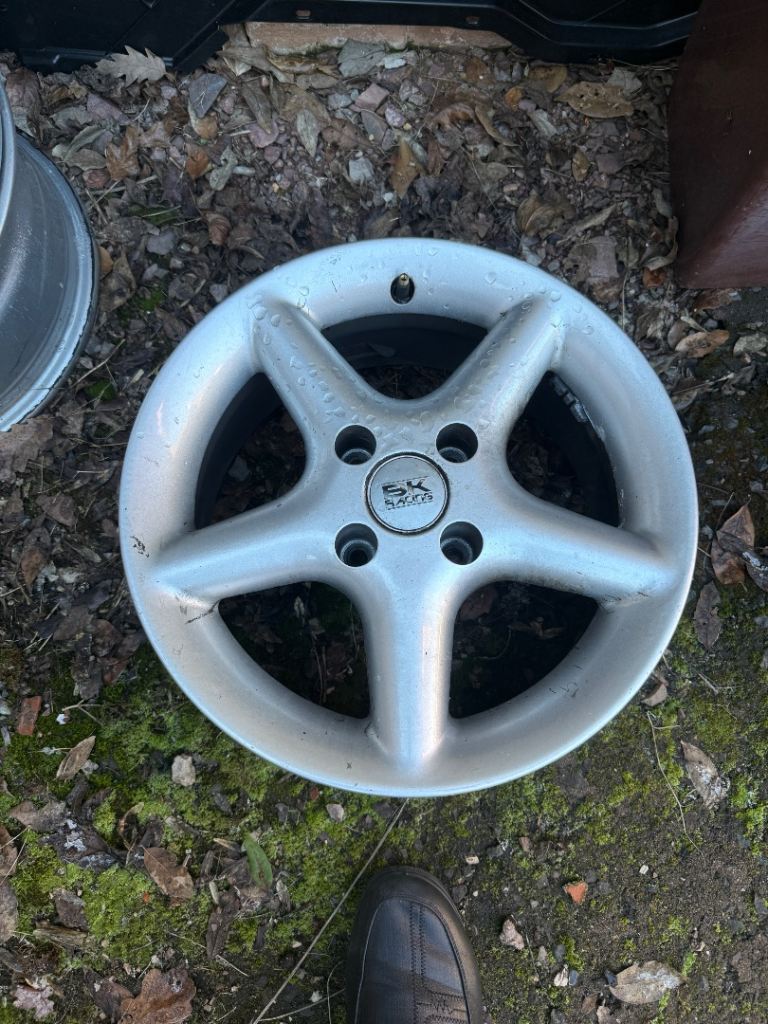 Alloy wheels 16”/7.5”