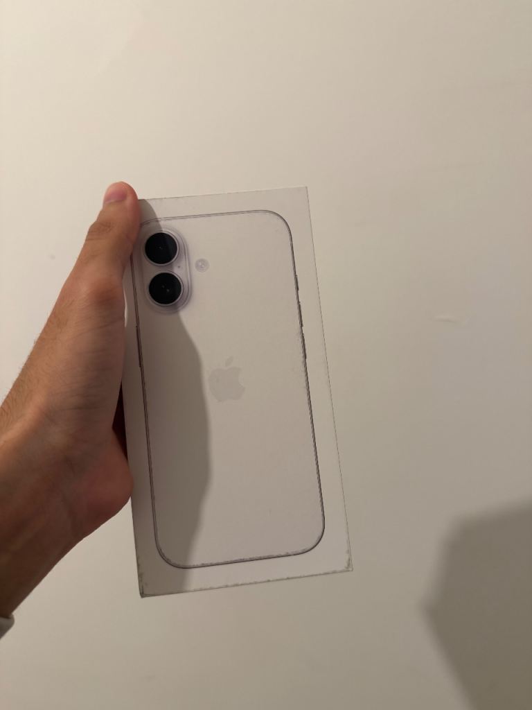 IPHONE 17 BRAND NEW SEALED