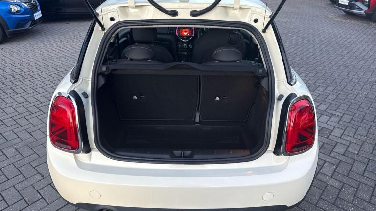 2018 MINI Hatch 1.5 One Euro 6 (s/s) 3dr HATCHBACK Petrol Manual