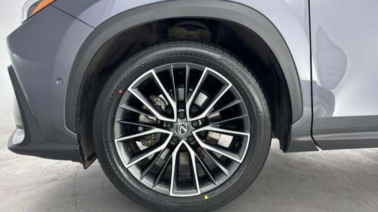 2024 Lexus NX 2.5 450h+ 18.1kWh Takumi SUV 5dr Petrol Plug-in Hybrid E-CVT 4WD Euro 6 (s/ ESTATE ...