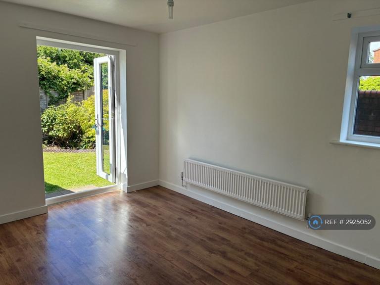 1 bedroom flat in Glascote, Tamworth, B77 (1 bed) (#2925052)