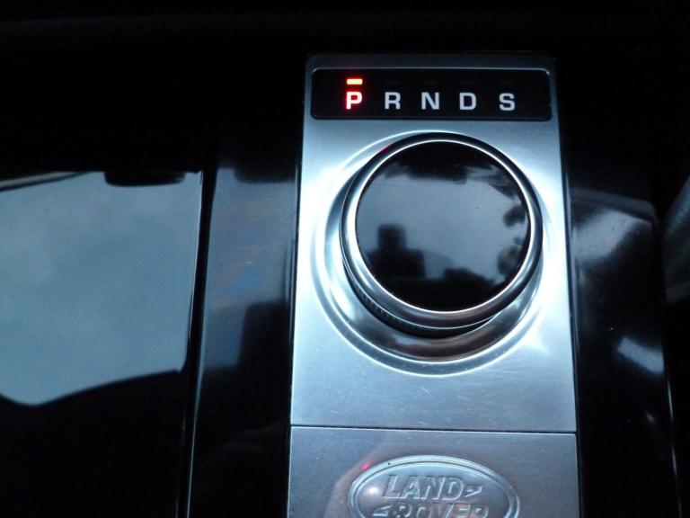 2019 Land Rover Discovery 3.0 SD V6 HSE Auto 4WD Euro 6 (s/s) 5dr ESTATE Diesel Automatic