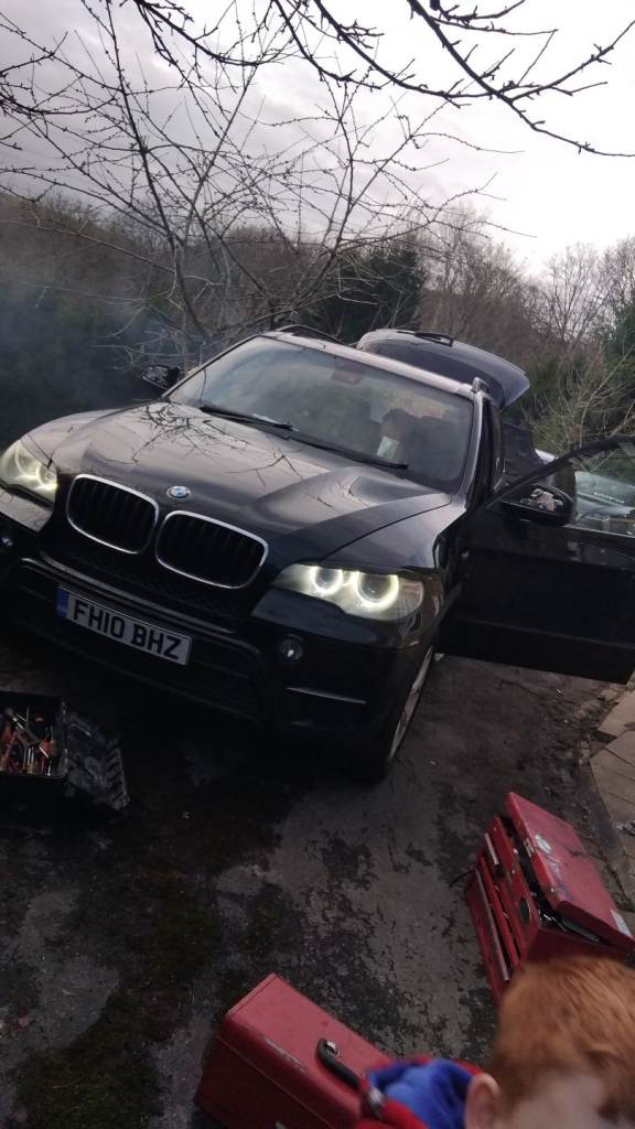 2 bmw x5 sppares or repair 
