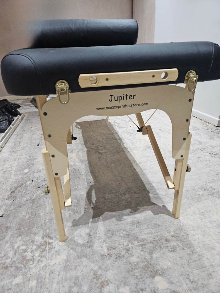 Jupiter Massage Table