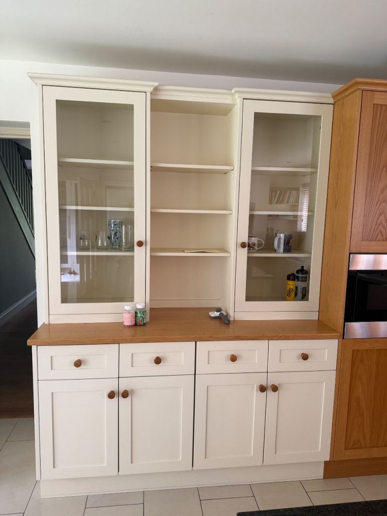 Complete kitchen with appliances and granite worktops 