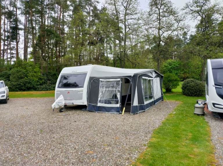 Luna Venus 590 / 6 Berth