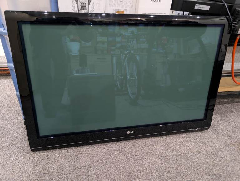 LG Plasma 50 inch 50PG3000 Television TV