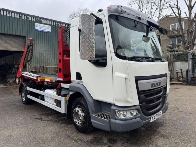 2017 DAF LF-180 SKIP LOADER