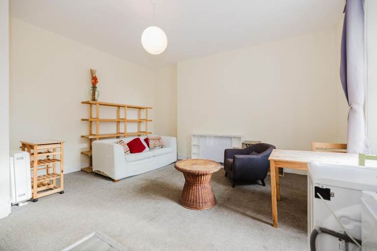 Spacious and central, 1 bedroom flat with open plan kitchen/living area – available soon