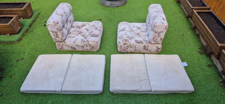Dinette and bunk bed cushions for camper caravan motorhome boat, set of 6 - top and bottom.