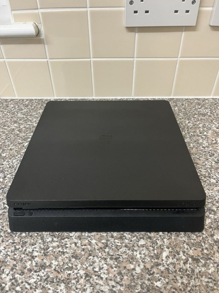 Sony Playstation 4 Console