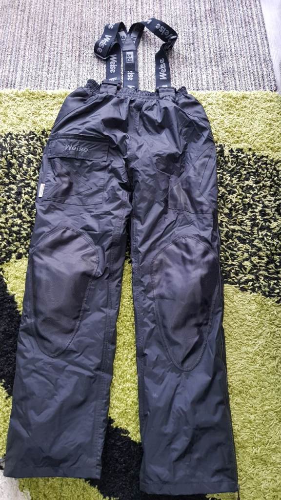 Motorcycle over trousers 