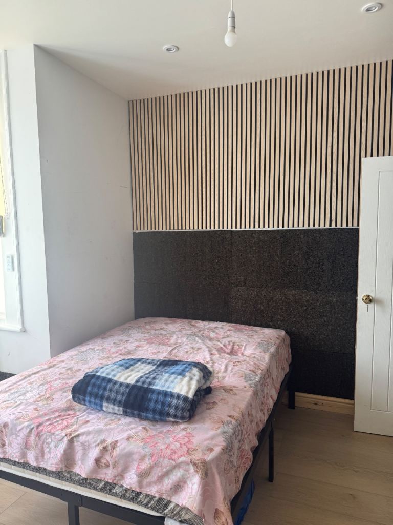 En-suite double room for rent
