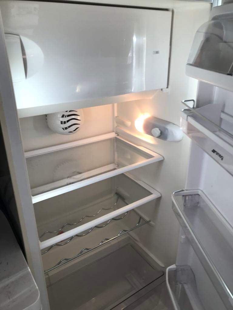 Fridge freezer 