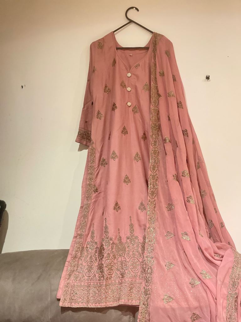 Asian Women's three-piece Soft pink Suit UK size 8, Bust 38