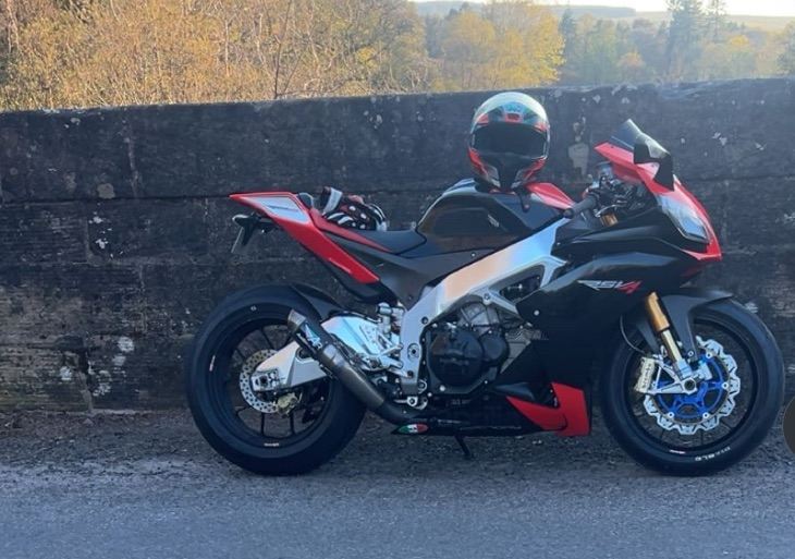 Aprilia, RSV, 2011, 999 (cc)