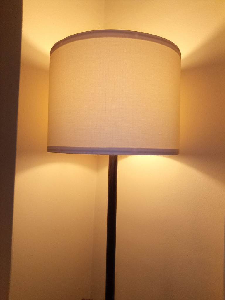 Stylish Tripod Floor Lamp with Cream Shade – Good Condition