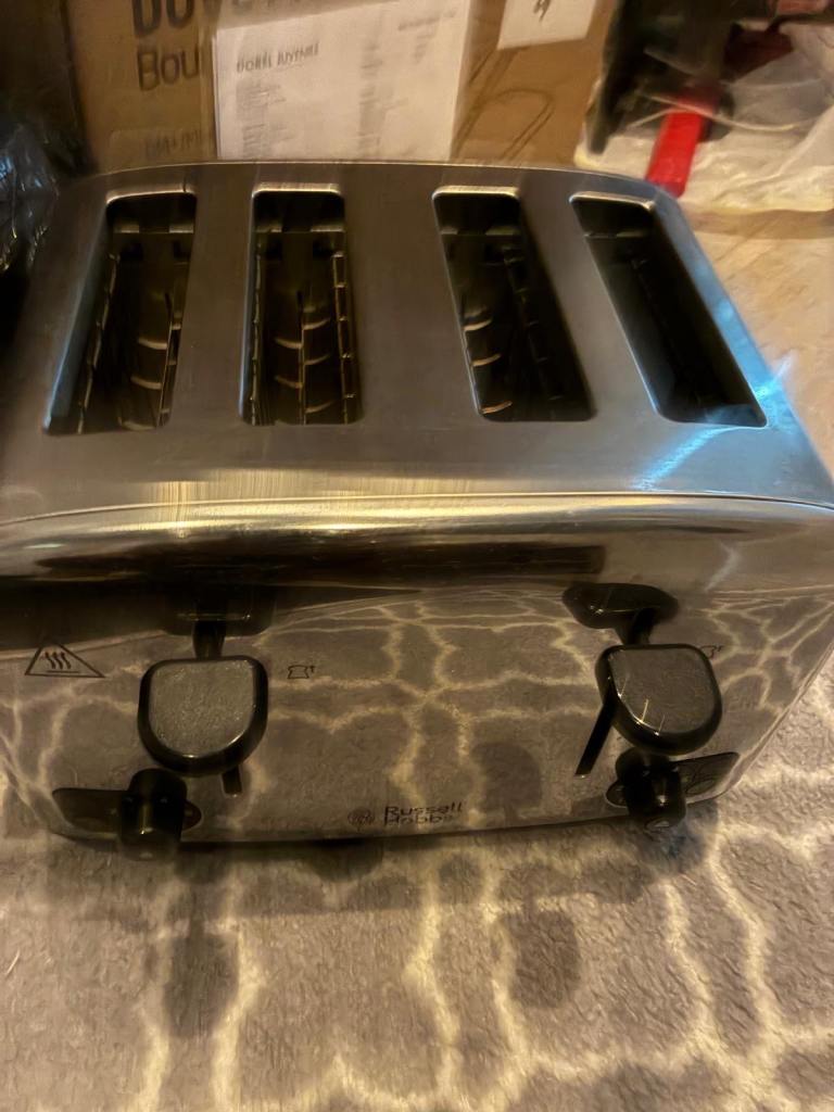 Russell Hobbs 4-Slice Toaster – Silver