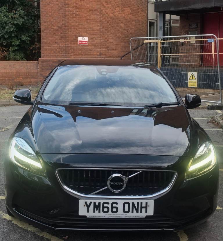 Volvo, V40, Hatchback, 2017, Semi-Auto, 1498 (cc), 5 doors