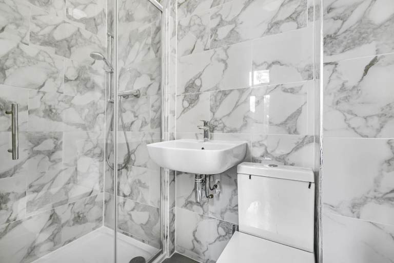 TOOTING Ensuite Room ALL BILLS INCLUDED 