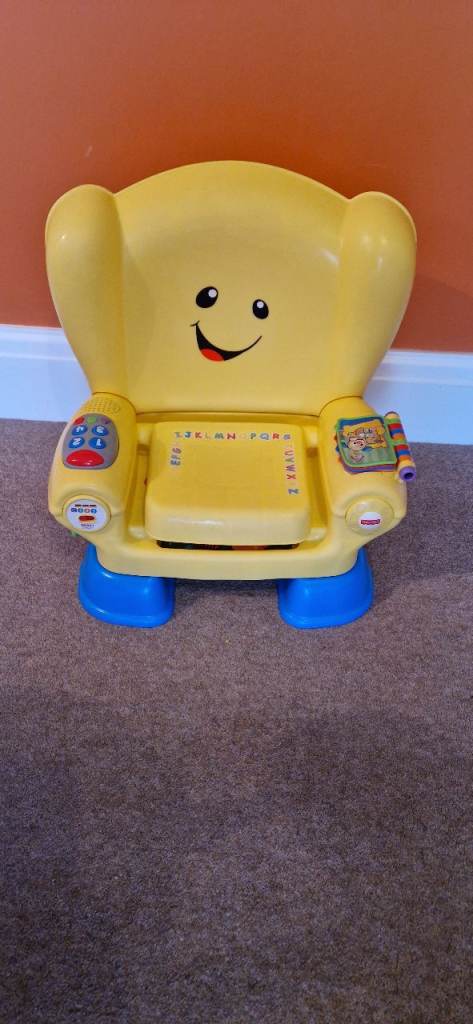  FISHER PRICE LAUGH AND LEARN SMART STAGES CHAIR. YELLOW. INC BATTERIES. EXCELLENT CONDITION.