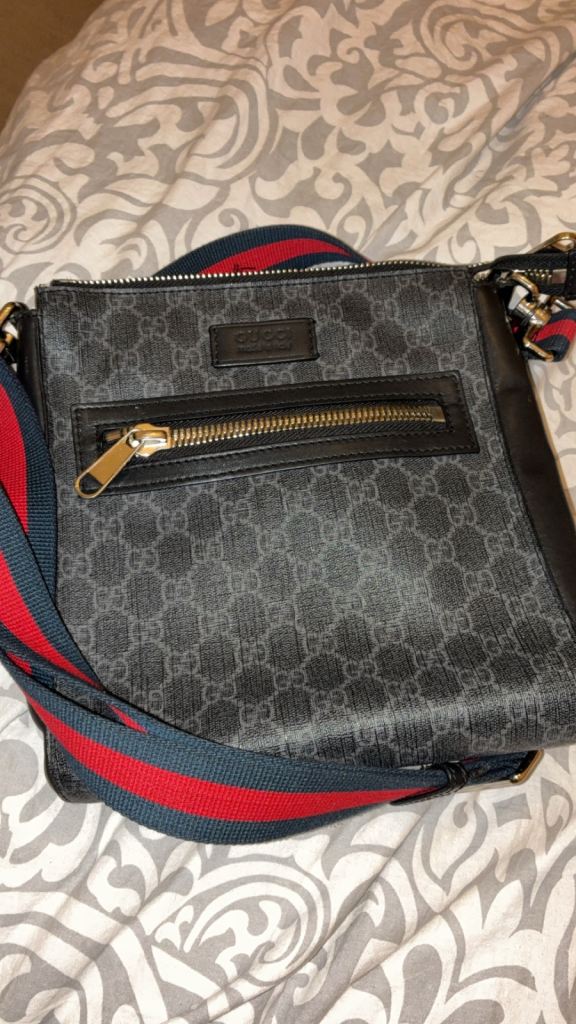 Gucci GG small messenger bag 