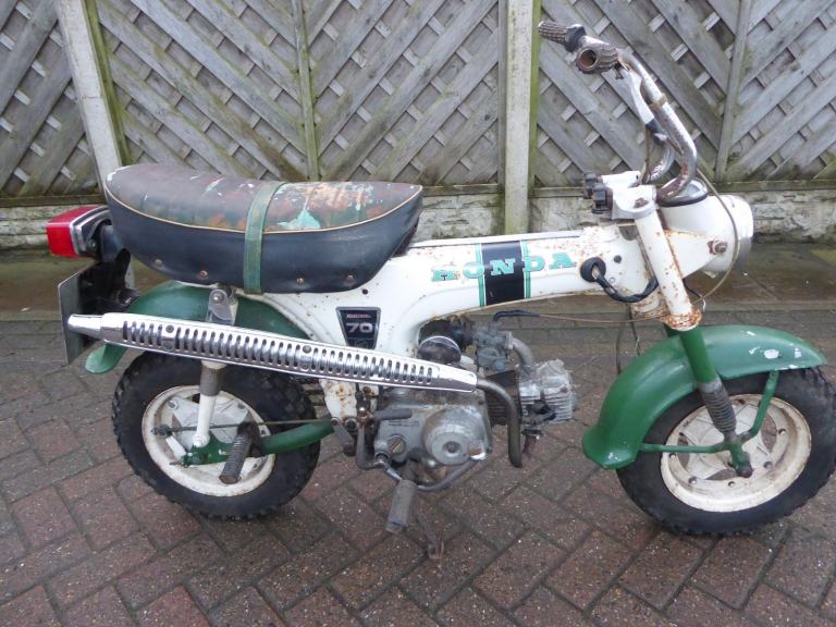 HONDA ST 70 LADY DAX MONKEY BIKE K REG 1972 OWNERS HAND BOOK V5 KEYS PROJECT