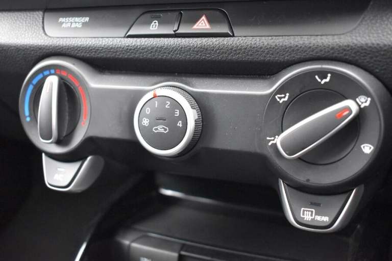 2019 Kia Stonic 1.0 T Gdi Maxx Suv 5dr Petrol Manual Euro 6 (s/s) (118 Bhp) HATCHBACK Petrol Manual