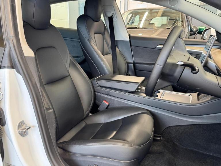 TESLA MODEL 3 (Dual Motor) Long Range Auto 4WDE 4dr 2021