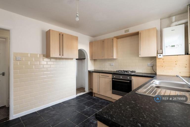 2 bedroom house in Unity St, Sheerness, ME12 (2 bed) (#2879988)