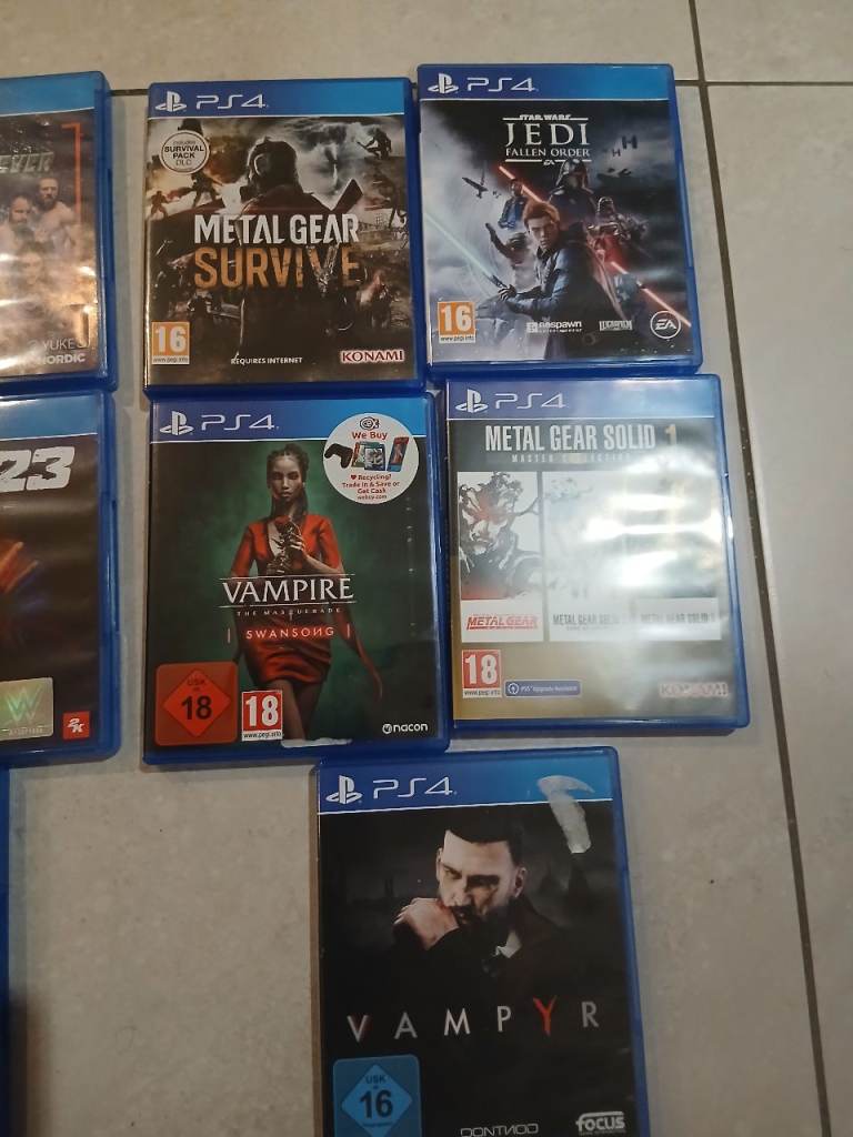 PS4 and 2 Controlers and 10 games