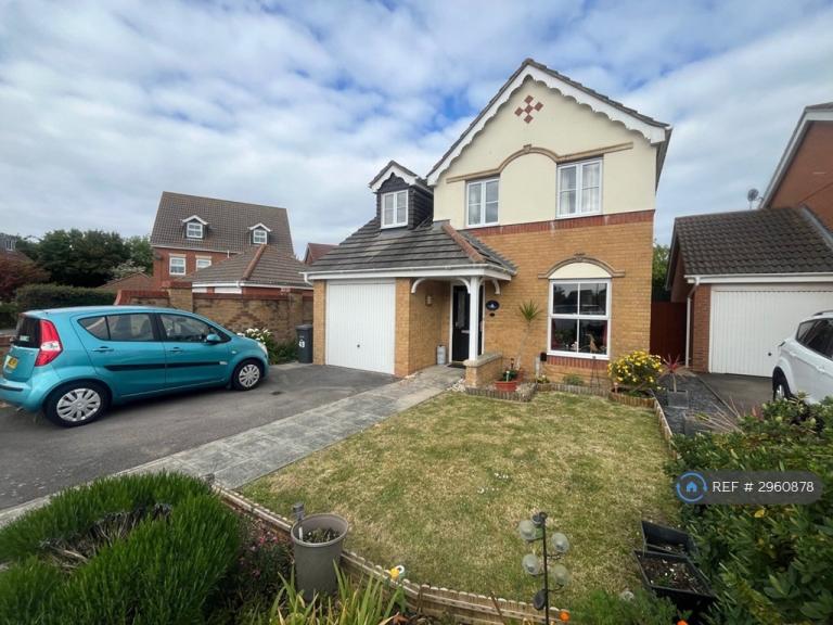 3 bedroom house in Osborne Heights, East Cowes, PO32 (3 bed) (#2960878)