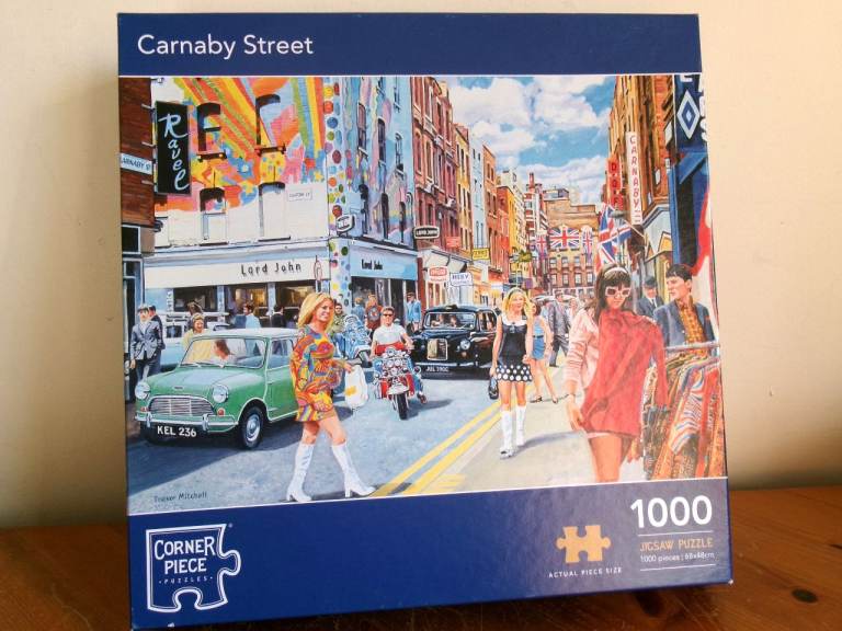 1000 PIECE JIGSAW PUZZLE. CARNABY STREET. COMPLETE. CORNER PIECE