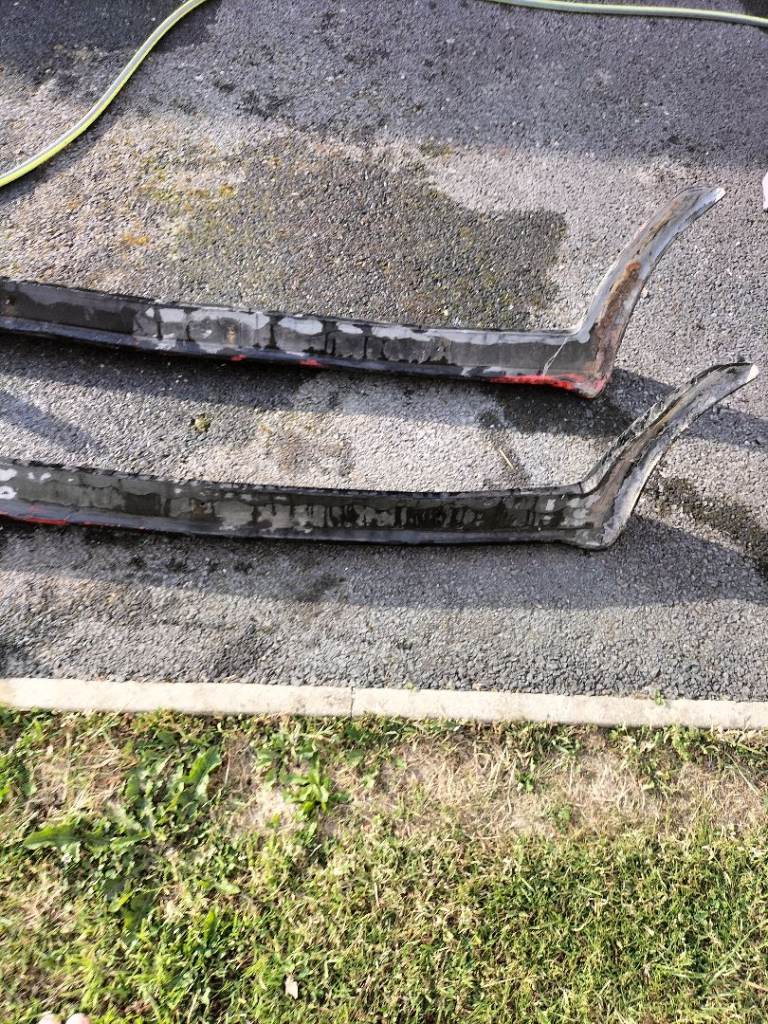 Ford RS Side Skirts - Escort Mk4