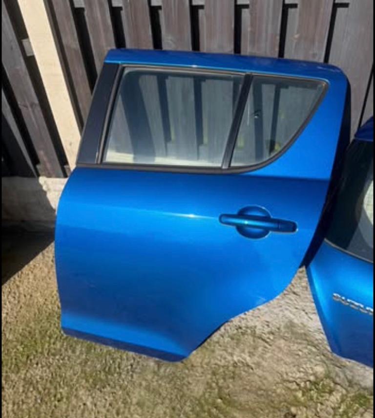 Suzuki Swift rear passenger door