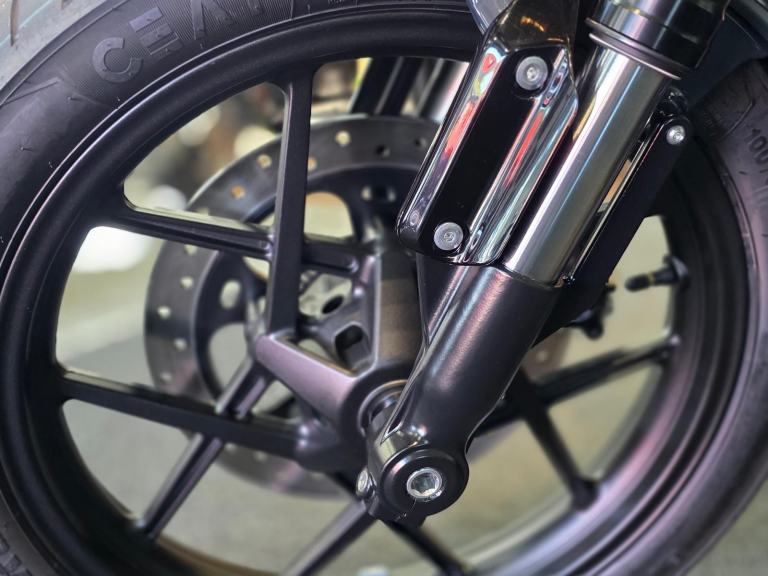 2025/75 ROYAL ENFIELD SHOTGUN 650cc EURO 5 2025 MODEL 5 MILE'S 