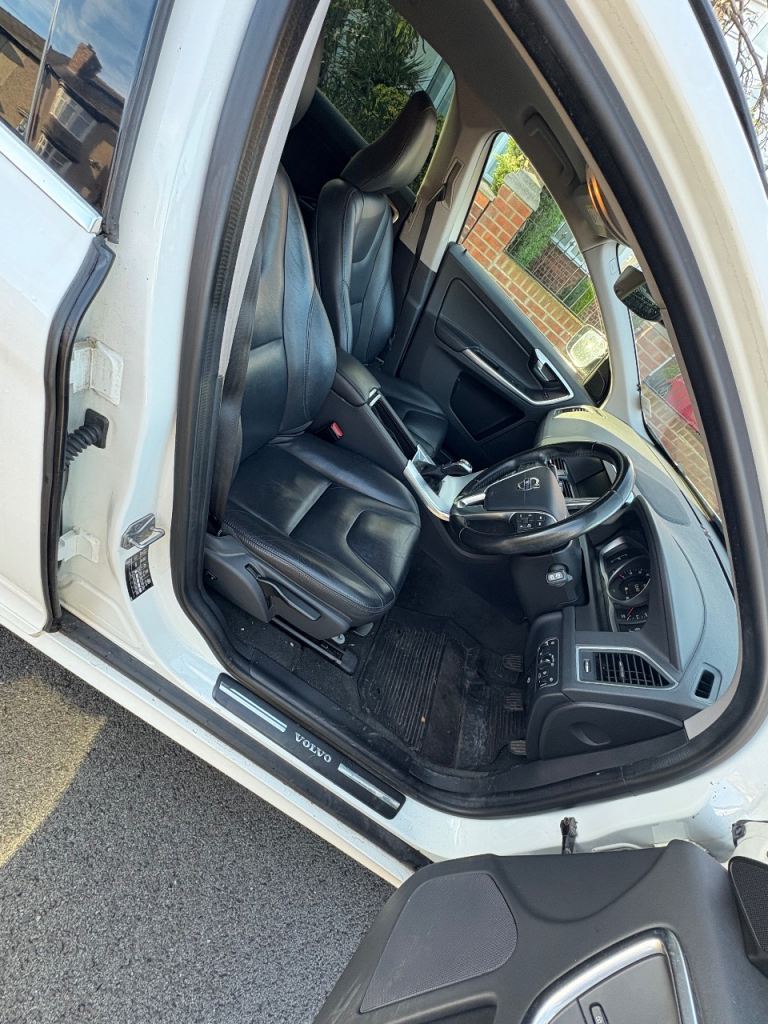 2017 VOLVO XC60 2.0 D4 SE NAV 135K FSH