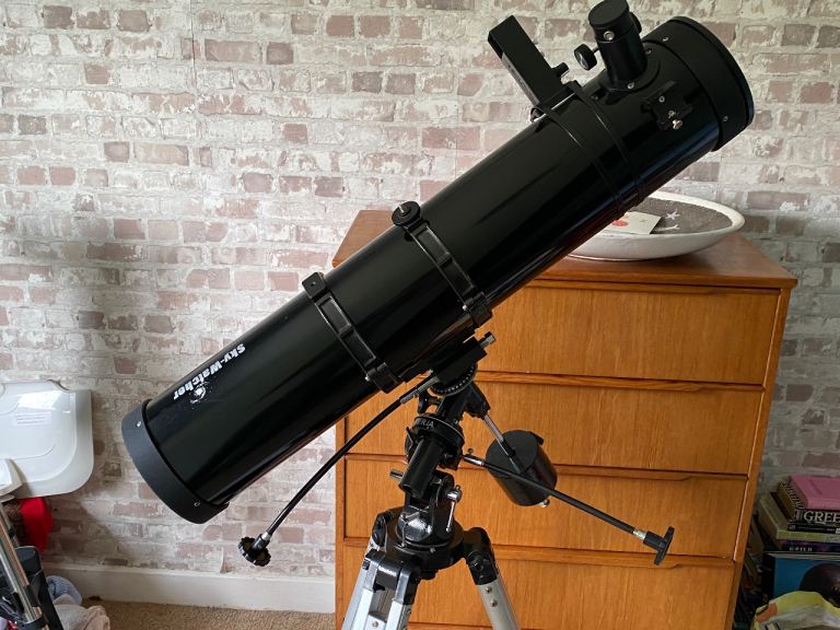 Sky-Watcher Telescope with Tripod – Good Condition