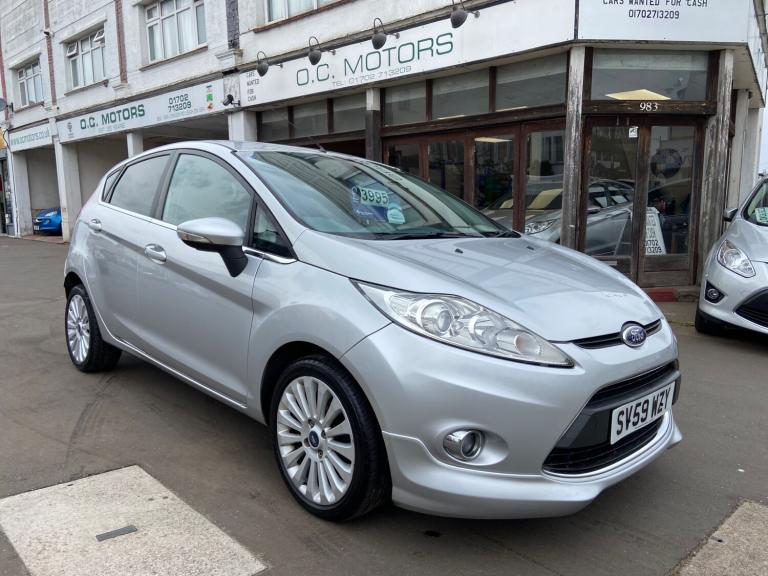 2009 59 Ford Fiesta 1.4 Titanium Petrol 5-Door Low Miles