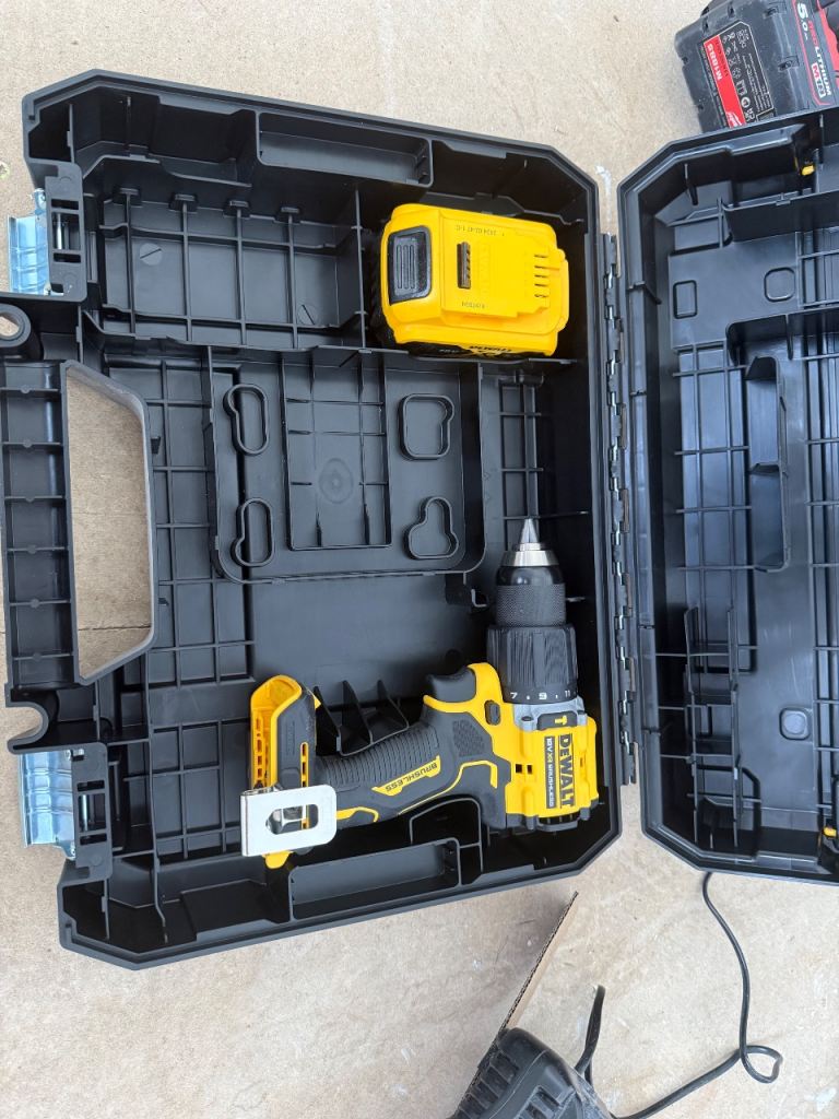 Dewalt combi drill 