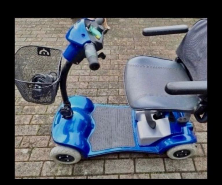 Blue Portable Mobility Scooter with Swivel Seat & Basket Kymco