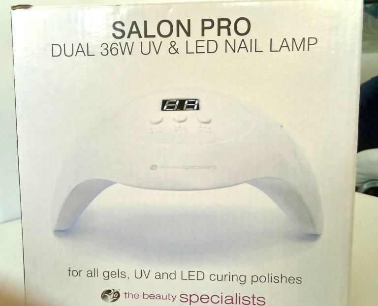 Salon Pro UV & LED Nail Lamp and Gels
