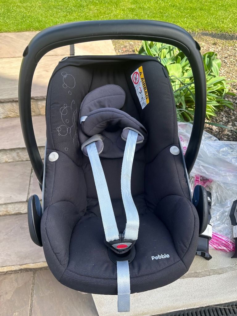 Maxi-Cosi Pebble Car Seat and adaptors