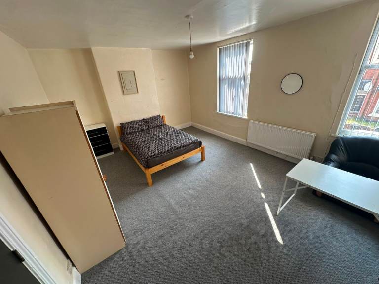 Double Rooms - Oakfield Road - Balsall Heath - Universal Credit Applicants - Birmingham 