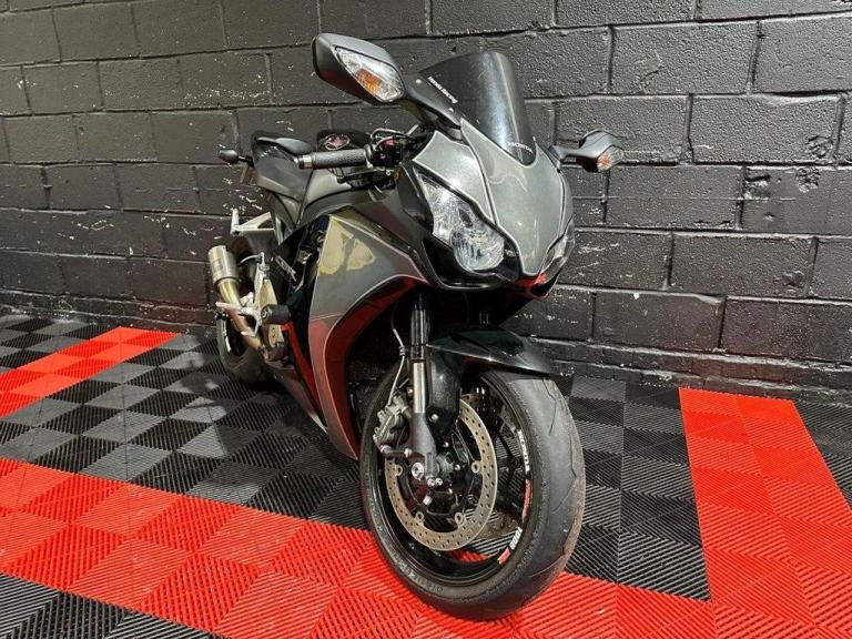 2009 09 HONDA CBR1000RR FIREBLADE FINANCE SPECIALISTS APPLY NOW