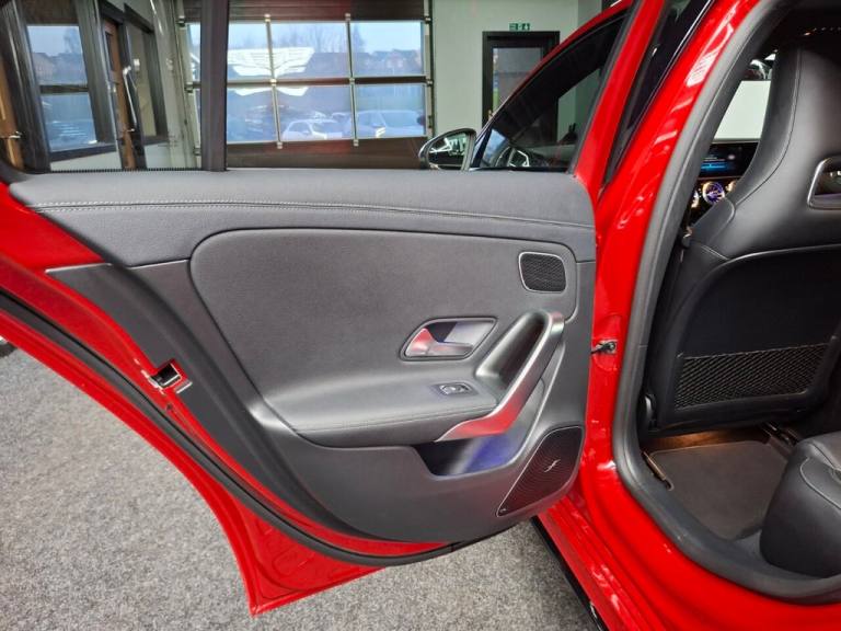 2019 Mercedes-Benz A-Class 2.0 A35 AMG (Premium Plus) Hatchback 5dr Petrol SpdS DCT 4MATIC Euro 6...